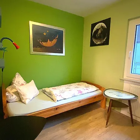 Wolff, Apartamento